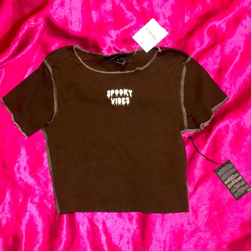Spooky Vibes Crop Top 🤎✨🎃